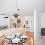 Liiiving In - Modern & Glam J * Πόρτο