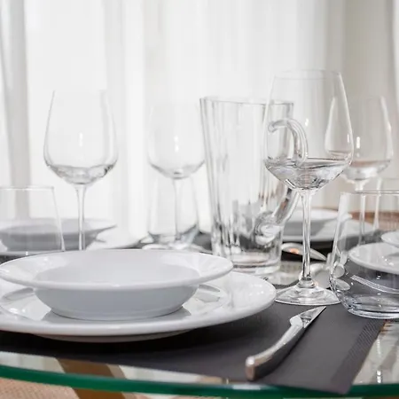 Liiiving In - Modern & Glam J Apartment Porto