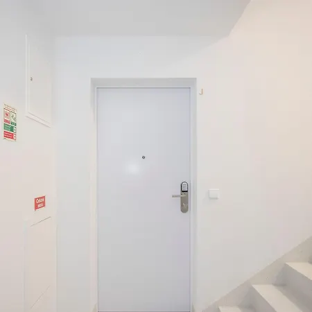 Liiiving In - Modern & Glam J * Porto