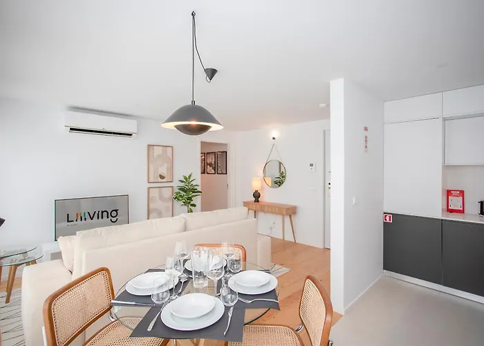 Liiiving In - Modern & Glam J Appartement