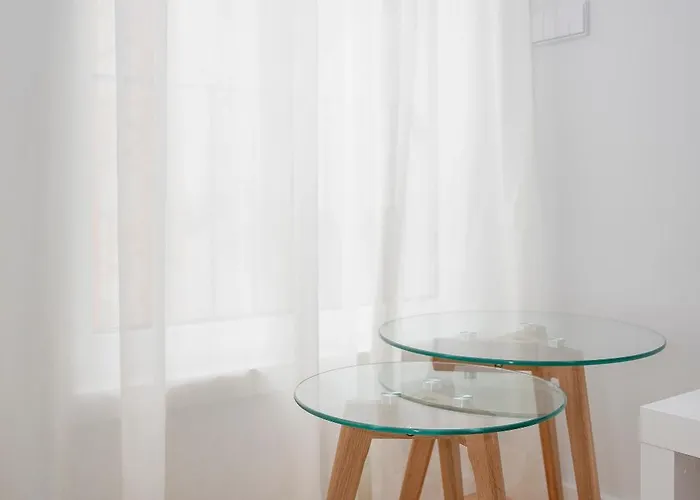 Liiiving In - Modern & Glam J * Πόρτο