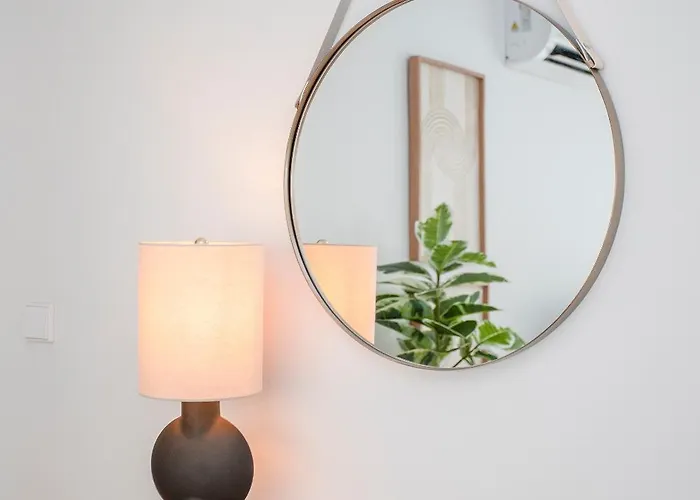 Apartment Liiiving In - Modern&glam J